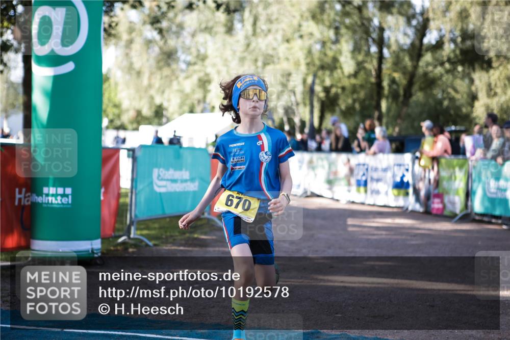06.09.2026 - 20. Norderstedt Triathlon H.Heesch http://msf.ph/oto/10192578 06.09.2026 09:50:20 Ziel 645, 670 meine-sportfotos.de