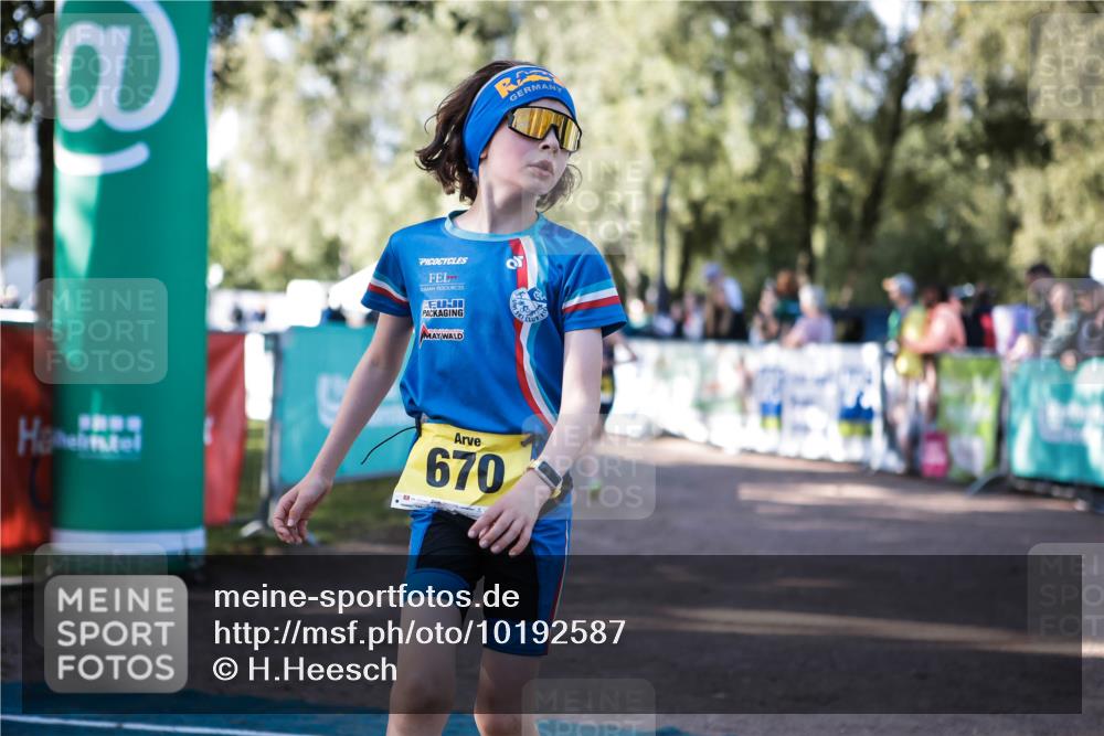 06.09.2026 - 20. Norderstedt Triathlon H.Heesch http://msf.ph/oto/10192587 06.09.2026 09:50:20 Ziel 645, 670 meine-sportfotos.de