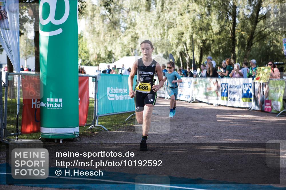 06.09.2026 - 20. Norderstedt Triathlon H.Heesch http://msf.ph/oto/10192592 06.09.2026 09:50:41 Ziel 605, 650, 686 meine-sportfotos.de
