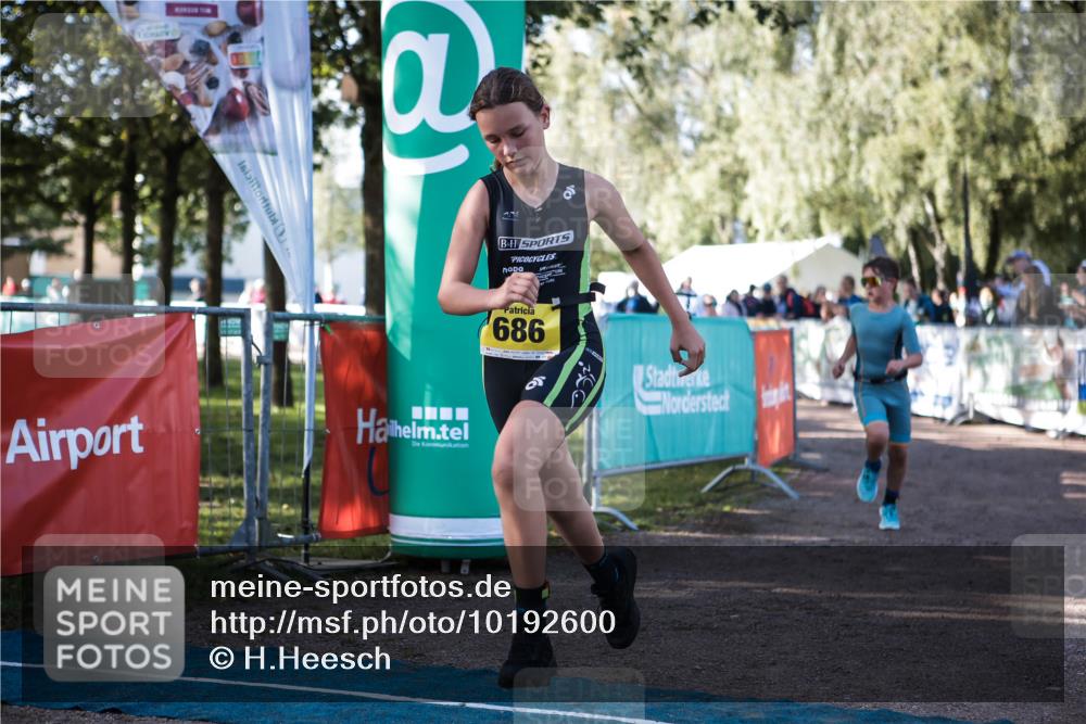 06.09.2026 - 20. Norderstedt Triathlon H.Heesch http://msf.ph/oto/10192600 06.09.2026 09:50:41 Ziel 605, 650, 686 meine-sportfotos.de