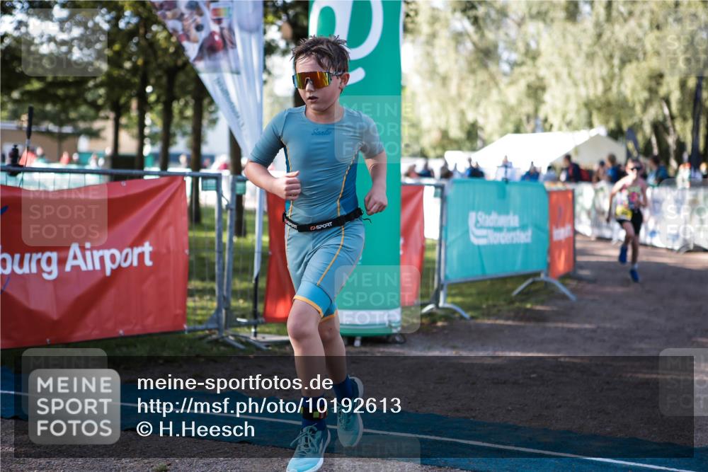 06.09.2026 - 20. Norderstedt Triathlon H.Heesch http://msf.ph/oto/10192613 06.09.2026 09:50:43 Ziel 605, 650, 686 meine-sportfotos.de