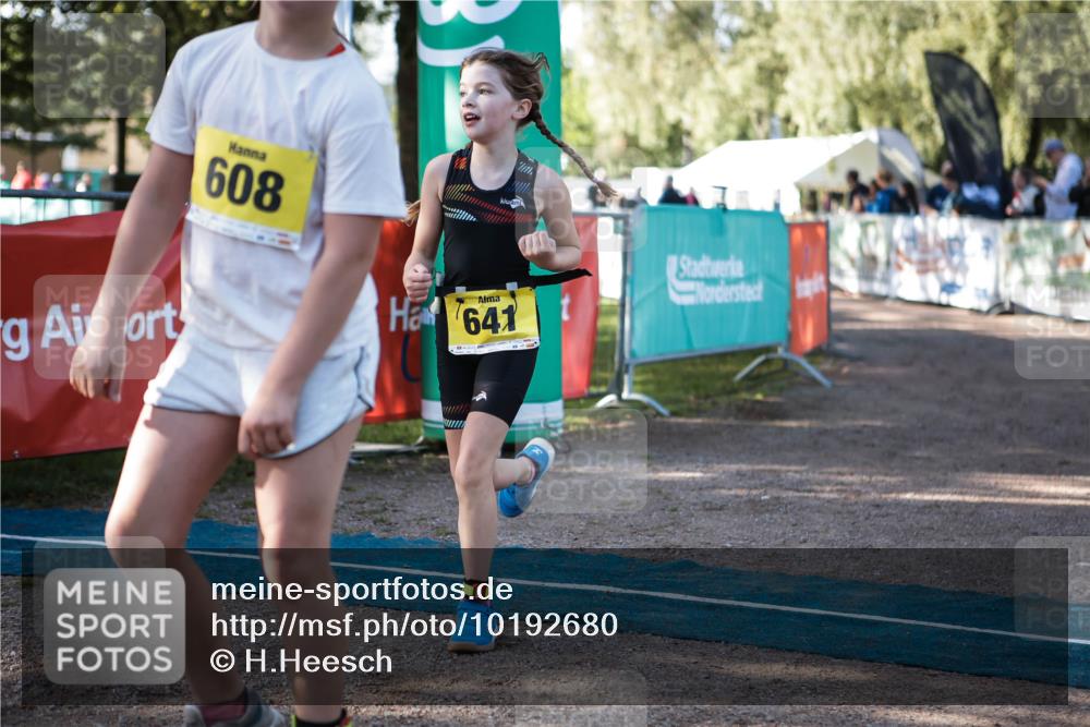 06.09.2026 - 20. Norderstedt Triathlon H.Heesch http://msf.ph/oto/10192680 06.09.2026 09:52:00 Ziel 608, 641 meine-sportfotos.de