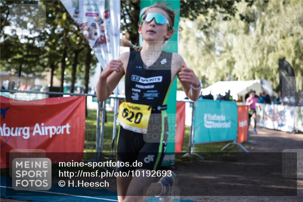 06.09.2026 - 20. Norderstedt Triathlon H.Heesch http://msf.ph/oto/10192693 06.09.2026 09:52:14 Ziel 620, 666 meine-sportfotos.de