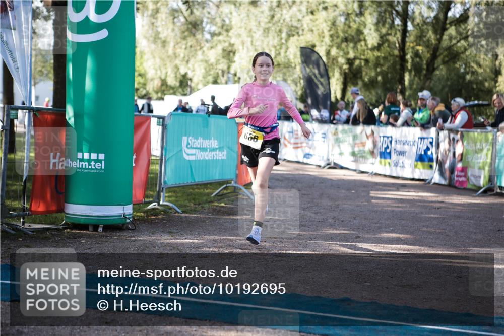 06.09.2026 - 20. Norderstedt Triathlon H.Heesch http://msf.ph/oto/10192695 06.09.2026 09:52:16 Ziel 620, 666 meine-sportfotos.de