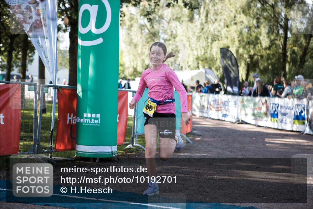 06.09.2026 - 20. Norderstedt Triathlon H.Heesch http://msf.ph/oto/10192701 06.09.2026 09:52:17 Ziel 620, 666 meine-sportfotos.de
