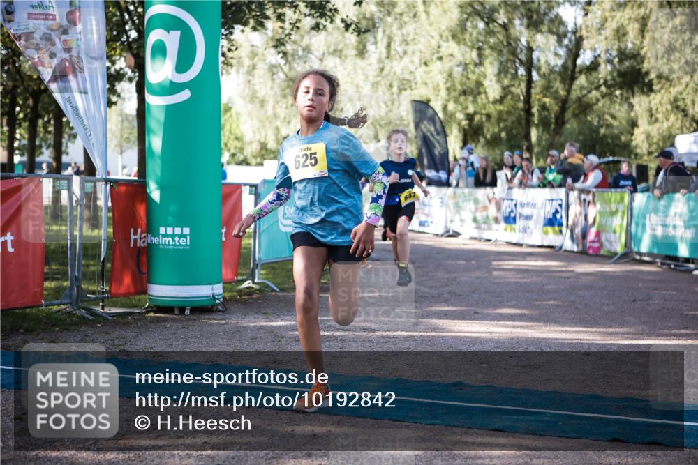 06.09.2026 - 20. Norderstedt Triathlon H.Heesch http://msf.ph/oto/10192842 06.09.2026 09:53:35 Ziel 625, 647, 679 meine-sportfotos.de