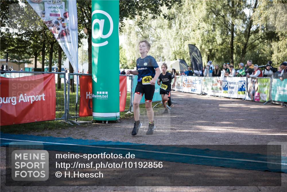 06.09.2026 - 20. Norderstedt Triathlon H.Heesch http://msf.ph/oto/10192856 06.09.2026 09:53:36 Ziel 625, 647, 679 meine-sportfotos.de