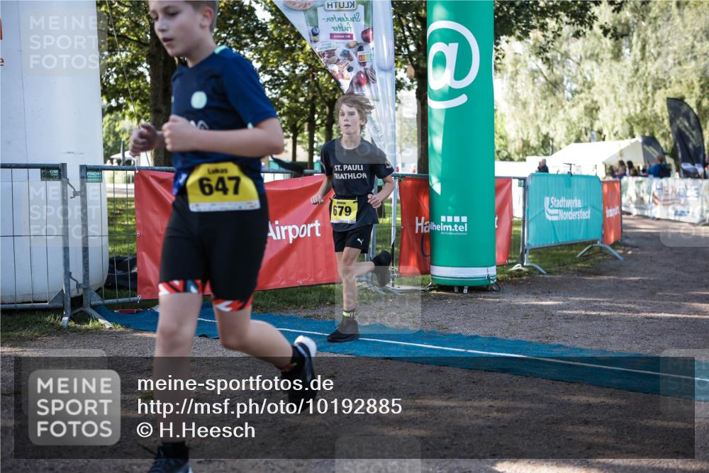 06.09.2026 - 20. Norderstedt Triathlon H.Heesch http://msf.ph/oto/10192885 06.09.2026 09:53:38 Ziel 625, 647, 679 meine-sportfotos.de