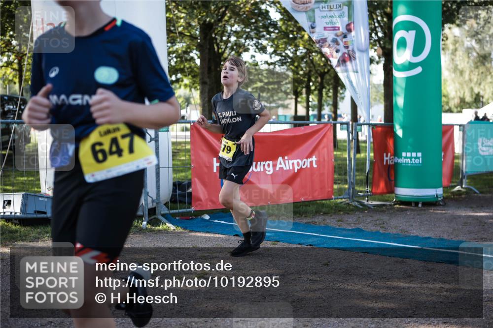 06.09.2026 - 20. Norderstedt Triathlon H.Heesch http://msf.ph/oto/10192895 06.09.2026 09:53:38 Ziel 625, 647, 679 meine-sportfotos.de