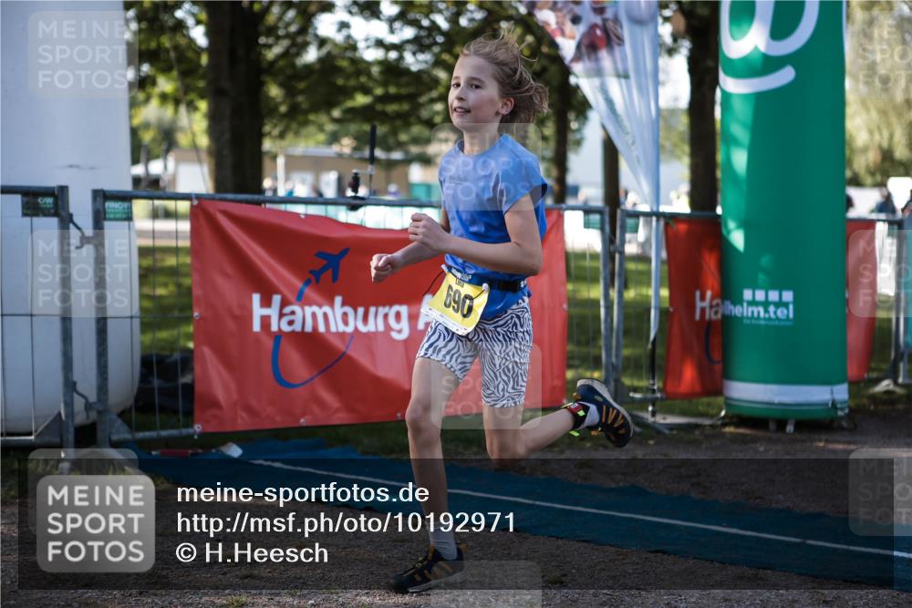 06.09.2026 - 20. Norderstedt Triathlon H.Heesch http://msf.ph/oto/10192971 06.09.2026 09:54:01 Ziel 690 meine-sportfotos.de