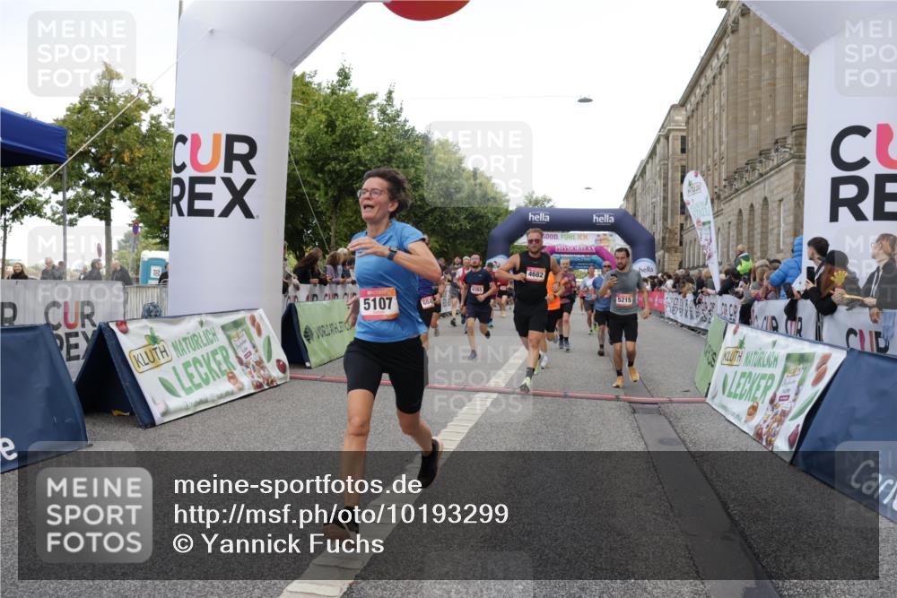 06.09.2026 - CURREX Alsterlauf Yannick Fuchs http://msf.ph/oto/10193299 06.09.2026 09:57:37 Ziel 2237, 2242, 2288, 2538, 2806, 2966, 3097, 3160, 3236, 3442, 3514, 3559, 3914, 4213, 4224, 4334, 4682, 4691, 5107, 5215, 5775, 6020, 6042, 6078, 6318, 6365, 8029, 8231 meine-sportfotos.de