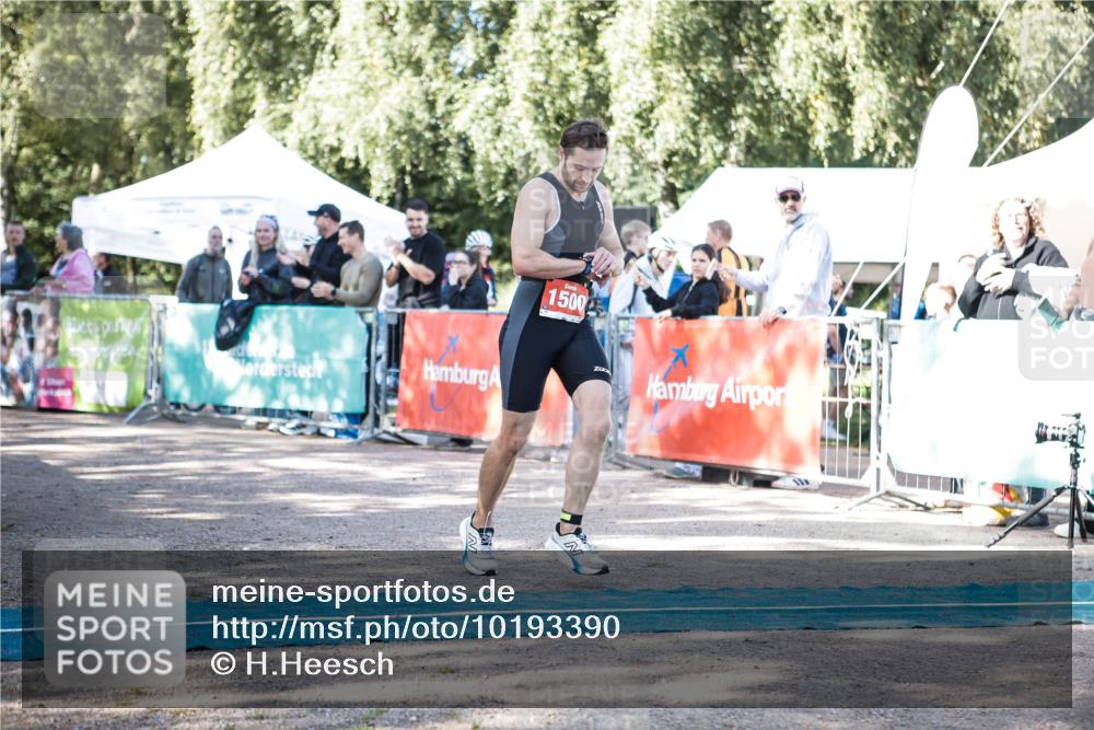 06.09.2026 - 20. Norderstedt Triathlon H.Heesch http://msf.ph/oto/10193390 06.09.2026 10:38:40 Ziel 1500 meine-sportfotos.de