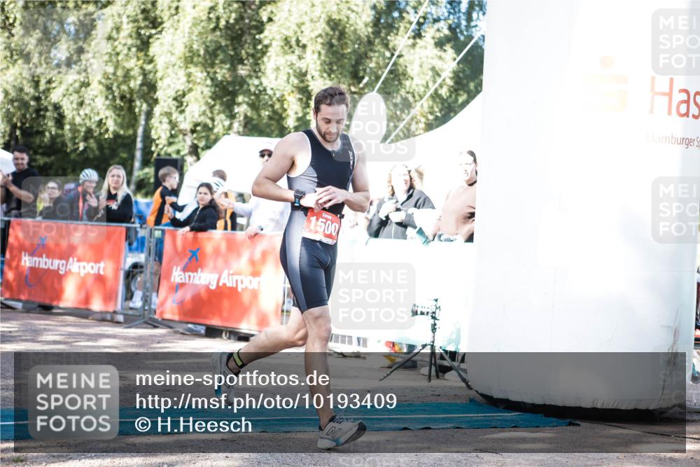 06.09.2026 - 20. Norderstedt Triathlon H.Heesch http://msf.ph/oto/10193409 06.09.2026 10:38:40 Ziel 1500 meine-sportfotos.de