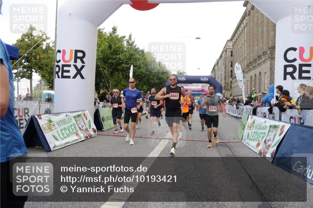 06.09.2026 - CURREX Alsterlauf Yannick Fuchs http://msf.ph/oto/10193421 06.09.2026 09:57:37 Ziel 2237, 2242, 2288, 2538, 2806, 2966, 3097, 3160, 3236, 3442, 3514, 3559, 3914, 4213, 4224, 4334, 4682, 4691, 5107, 5215, 5775, 6020, 6042, 6078, 6318, 6365, 8029, 8231 meine-sportfotos.de