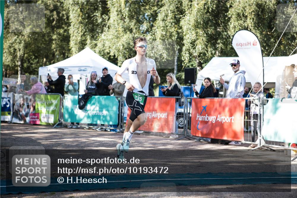06.09.2026 - 20. Norderstedt Triathlon H.Heesch http://msf.ph/oto/10193472 06.09.2026 10:40:03 Ziel 735 meine-sportfotos.de