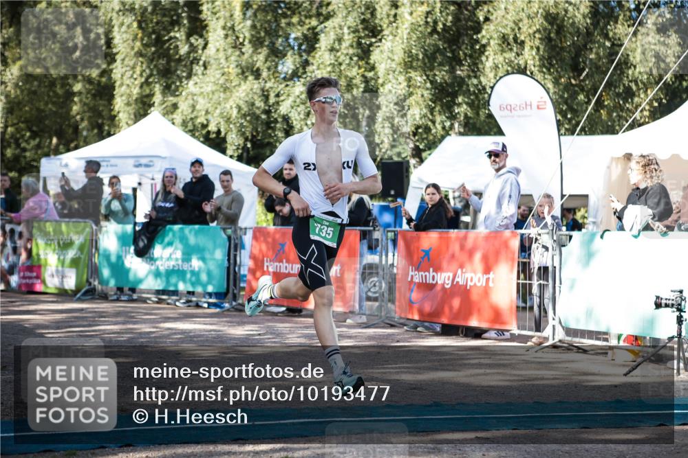 06.09.2026 - 20. Norderstedt Triathlon H.Heesch http://msf.ph/oto/10193477 06.09.2026 10:40:03 Ziel 735 meine-sportfotos.de