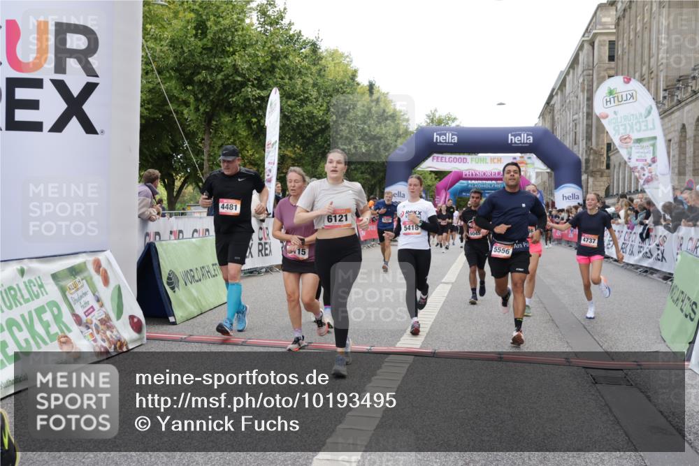 06.09.2026 - CURREX Alsterlauf Yannick Fuchs http://msf.ph/oto/10193495 06.09.2026 10:05:54 Ziel 2047, 4130, 4197, 4198, 4481, 4736, 4737, 4741, 4871, 5070, 5115, 5520, 5556, 5781, 6045, 6121 meine-sportfotos.de