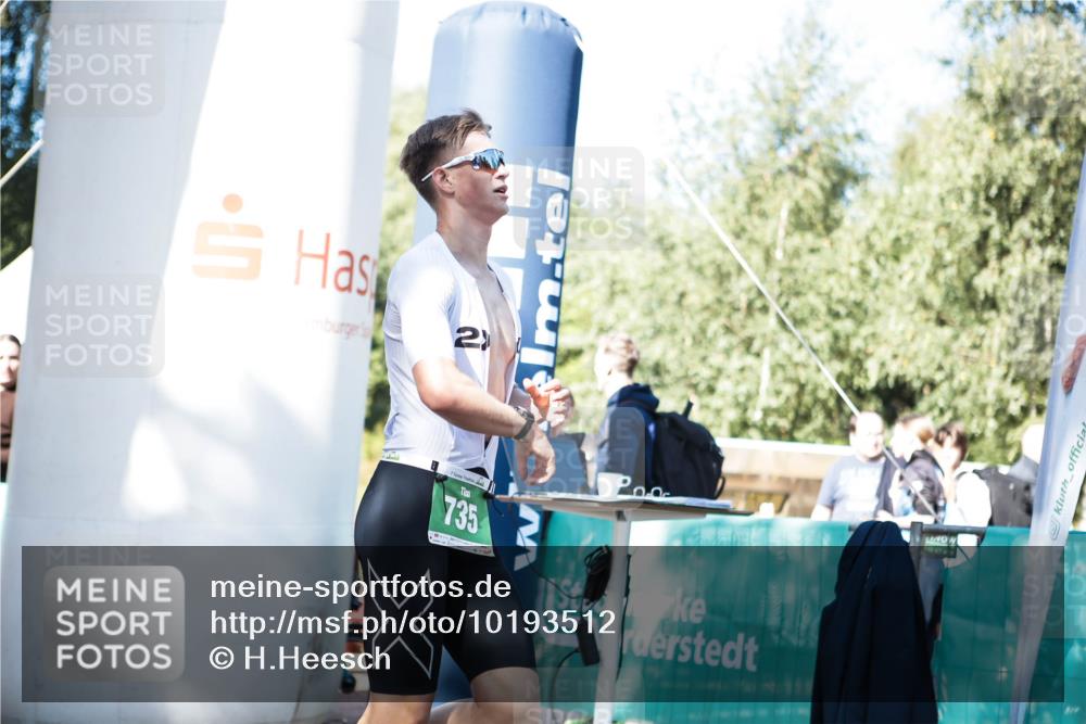 06.09.2026 - 20. Norderstedt Triathlon H.Heesch http://msf.ph/oto/10193512 06.09.2026 10:40:04 Ziel 735 meine-sportfotos.de