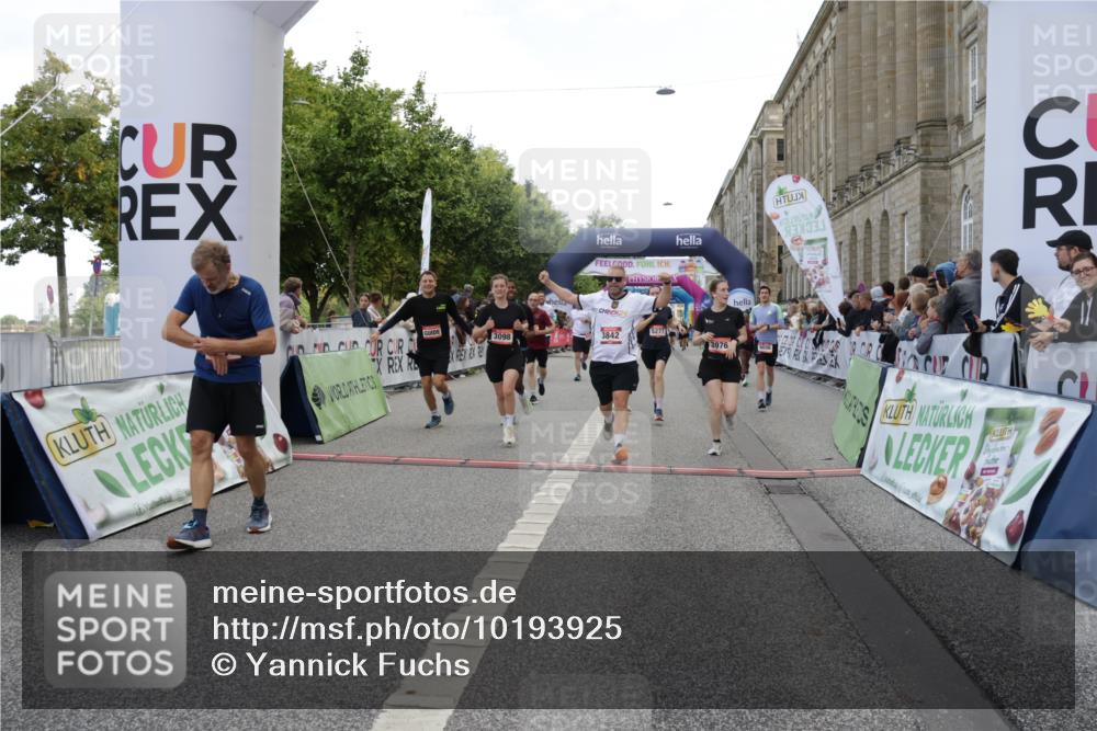 06.09.2026 - CURREX Alsterlauf Yannick Fuchs http://msf.ph/oto/10193925 06.09.2026 10:05:59 Ziel 3098, 3842, 3976, 4481, 4736, 4737, 4741, 4894, 5070, 5115, 5277, 5556, 5726, 5781, 6045, 6089, 6107, 6121, 6385, 8056, 8143 meine-sportfotos.de