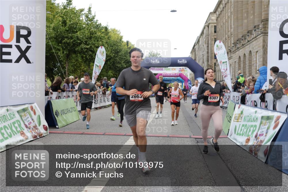 06.09.2026 - CURREX Alsterlauf Yannick Fuchs http://msf.ph/oto/10193975 06.09.2026 09:57:44 Ziel 2237, 2242, 2288, 2523, 2538, 2663, 2877, 2932, 2950, 3097, 3122, 3442, 3514, 4213, 4334, 4682, 4691, 4950, 5111, 5215, 5247, 5660, 5736, 5775, 6042, 6078, 6137, 6318, 6365, 8231, 8307 meine-sportfotos.de