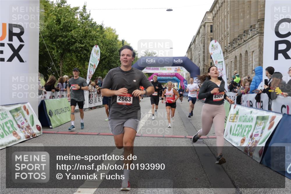 06.09.2026 - CURREX Alsterlauf Yannick Fuchs http://msf.ph/oto/10193990 06.09.2026 09:57:44 Ziel 2237, 2242, 2288, 2523, 2538, 2663, 2877, 2932, 2950, 3097, 3122, 3442, 3514, 4213, 4334, 4682, 4691, 4950, 5111, 5215, 5247, 5660, 5736, 5775, 6042, 6078, 6137, 6318, 6365, 8231, 8307 meine-sportfotos.de