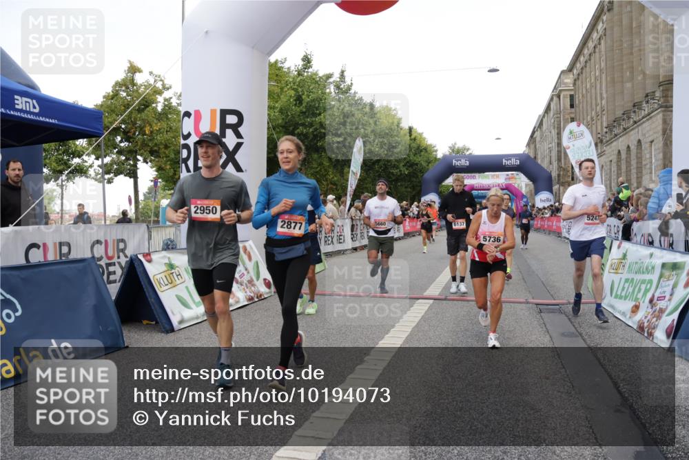 06.09.2026 - CURREX Alsterlauf Yannick Fuchs http://msf.ph/oto/10194073 06.09.2026 09:57:46 Ziel 2237, 2242, 2288, 2523, 2538, 2663, 2672, 2877, 2932, 2950, 3097, 3122, 3442, 3514, 4334, 4691, 4950, 5111, 5247, 5660, 5736, 5790, 6078, 6108, 6137, 6239, 6318, 8231, 8307 meine-sportfotos.de