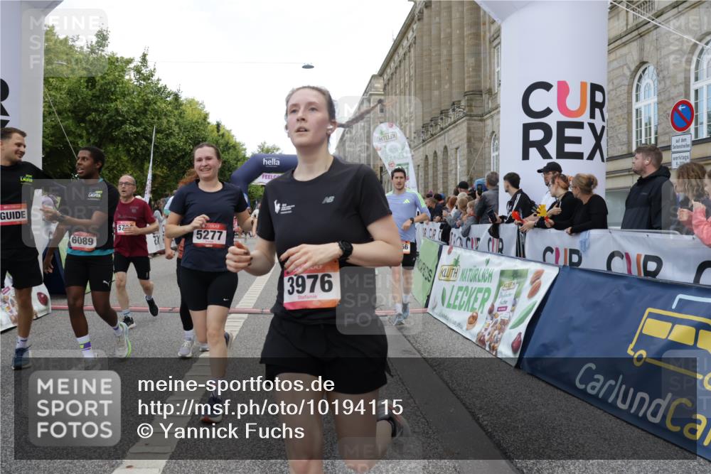 06.09.2026 - CURREX Alsterlauf Yannick Fuchs http://msf.ph/oto/10194115 06.09.2026 10:06:02 Ziel 2413, 2457, 3098, 3842, 3976, 4736, 4737, 4894, 5070, 5277, 5726, 5781, 6045, 6089, 6107, 6385, 8056, 8143 meine-sportfotos.de