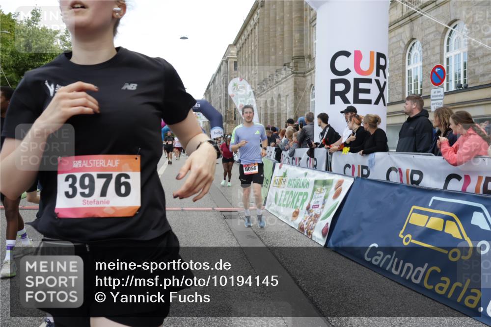 06.09.2026 - CURREX Alsterlauf Yannick Fuchs http://msf.ph/oto/10194145 06.09.2026 10:06:02 Ziel 2413, 2457, 3098, 3842, 3976, 4736, 4737, 4894, 5070, 5277, 5726, 5781, 6045, 6089, 6107, 6385, 8056, 8143 meine-sportfotos.de