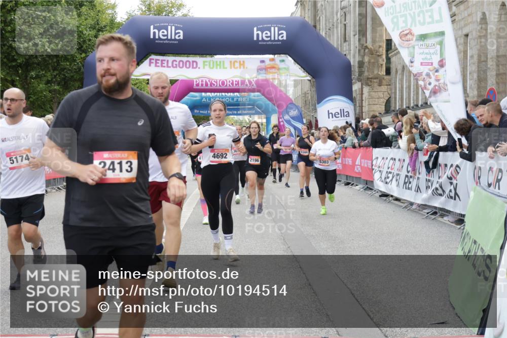 06.09.2026 - CURREX Alsterlauf Yannick Fuchs http://msf.ph/oto/10194514 06.09.2026 10:06:07 Ziel 2196, 2413, 2457, 2458, 3098, 3529, 3842, 3976, 4110, 4383, 4545, 4679, 4692, 4894, 5174, 5277, 5303, 5726, 6089, 6107, 6385, 6433, 8056, 8143, 8161 meine-sportfotos.de