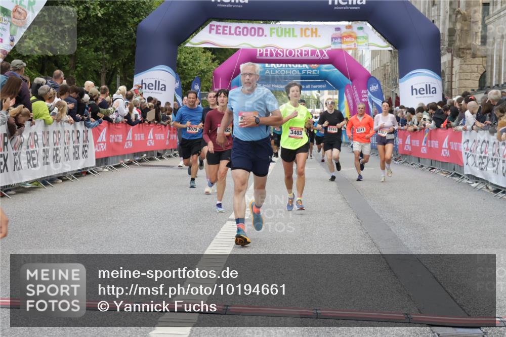 06.09.2026 - CURREX Alsterlauf Yannick Fuchs http://msf.ph/oto/10194661 06.09.2026 09:57:55 Ziel 2672, 2932, 2965, 3075, 3403, 4003, 4950, 5111, 5790, 5916, 6108, 6239 meine-sportfotos.de