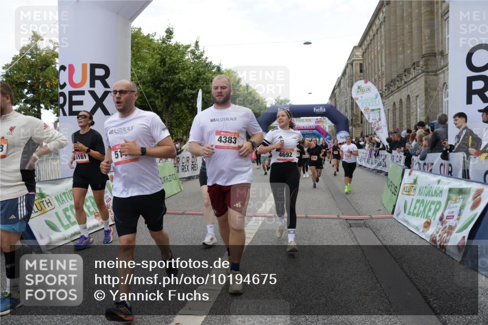 06.09.2026 - CURREX Alsterlauf Yannick Fuchs http://msf.ph/oto/10194675 06.09.2026 10:06:10 Ziel 2196, 2413, 2457, 2458, 2761, 2762, 2763, 2779, 3337, 3515, 3529, 3674, 3677, 3980, 4110, 4344, 4383, 4545, 4679, 4692, 4894, 5174, 5303, 6385, 6433, 8143, 8161 meine-sportfotos.de