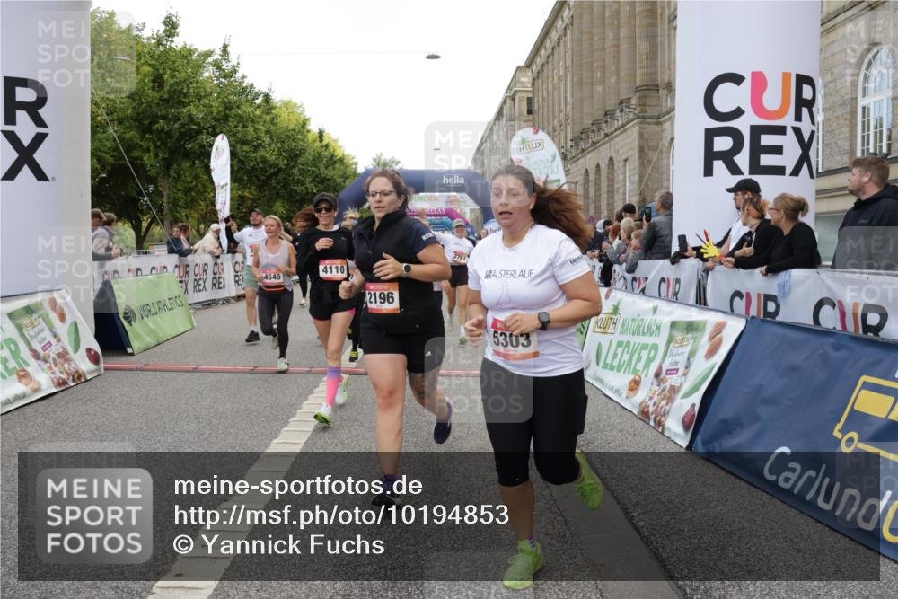06.09.2026 - CURREX Alsterlauf Yannick Fuchs http://msf.ph/oto/10194853 06.09.2026 10:06:12 Ziel 2196, 2413, 2457, 2458, 2761, 2762, 2763, 2779, 3130, 3228, 3247, 3337, 3515, 3529, 3674, 3677, 3980, 4110, 4344, 4383, 4545, 4679, 4692, 4873, 5174, 5303, 5689, 6093, 6433, 8161 meine-sportfotos.de