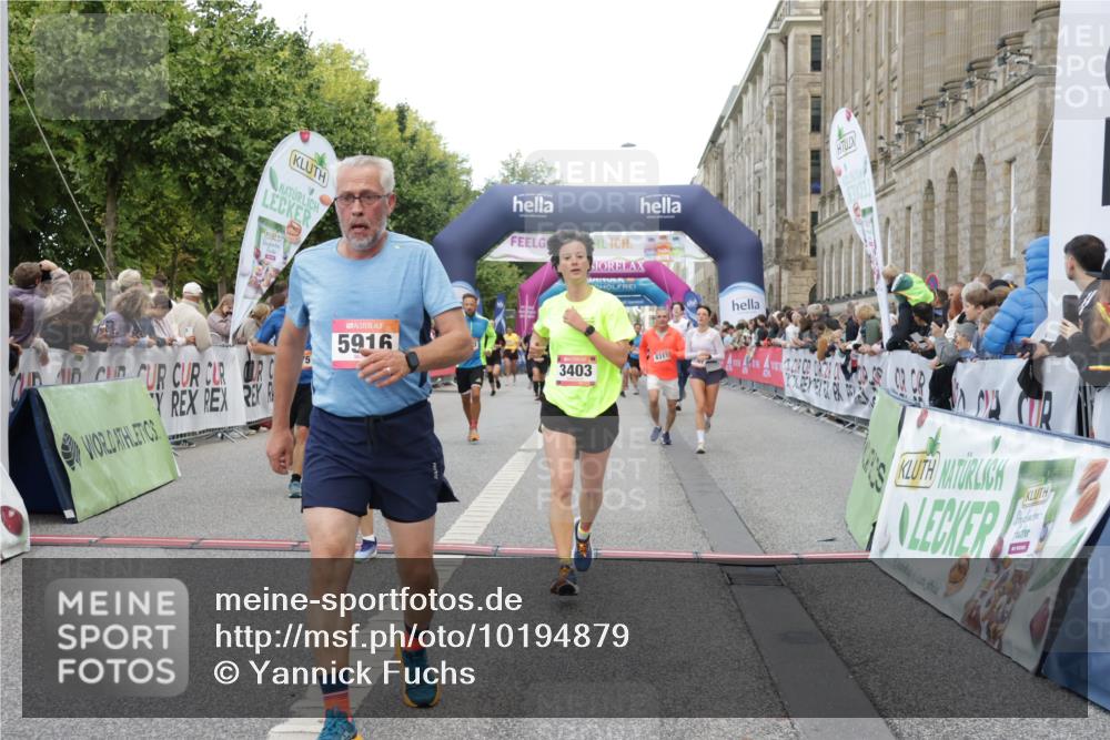 06.09.2026 - CURREX Alsterlauf Yannick Fuchs http://msf.ph/oto/10194879 06.09.2026 09:57:59 Ziel 2875, 2965, 3075, 3307, 3369, 3403, 3744, 4003, 5470, 5916, 6153, 8152, 8229, 8311 meine-sportfotos.de