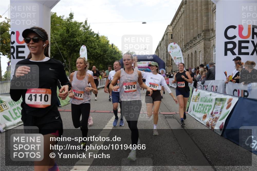 06.09.2026 - CURREX Alsterlauf Yannick Fuchs http://msf.ph/oto/10194966 06.09.2026 10:06:14 Ziel 2196, 2413, 2457, 2458, 2761, 2762, 2763, 2779, 3130, 3228, 3247, 3337, 3515, 3529, 3674, 3677, 3980, 4110, 4344, 4383, 4545, 4679, 4692, 4873, 5174, 5303, 5689, 6093, 6328, 6350, 6433, 8161 meine-sportfotos.de
