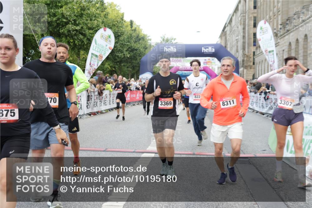 06.09.2026 - CURREX Alsterlauf Yannick Fuchs http://msf.ph/oto/10195180 06.09.2026 09:58:03 Ziel 2875, 2965, 3075, 3307, 3369, 3403, 3497, 3743, 3744, 3841, 3923, 4327, 4864, 5470, 5518, 5548, 5707, 5916, 6153, 8066, 8152, 8229, 8311 meine-sportfotos.de
