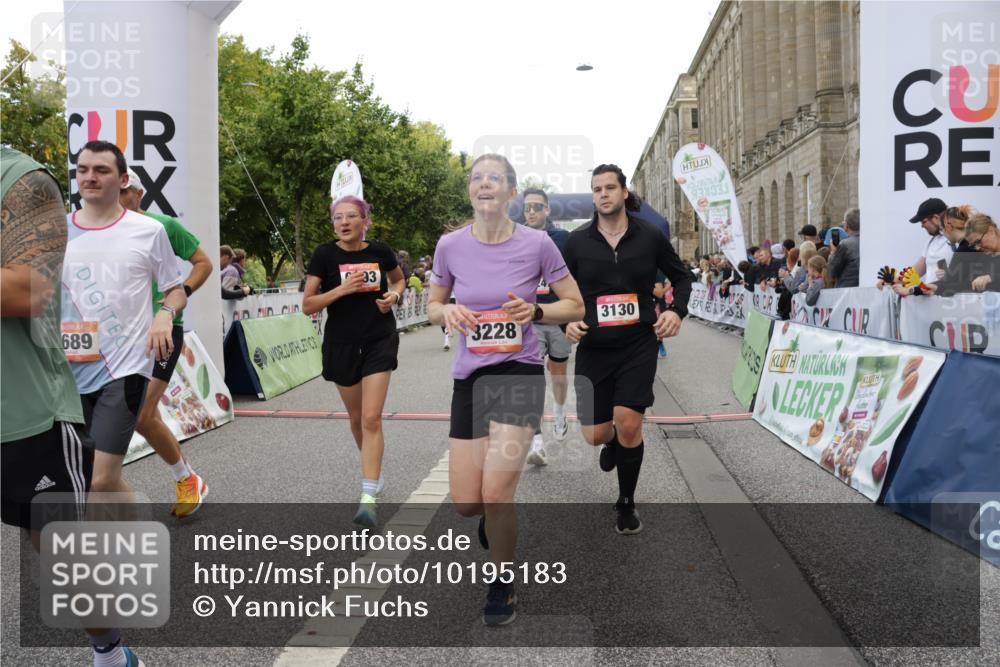 06.09.2026 - CURREX Alsterlauf Yannick Fuchs http://msf.ph/oto/10195183 06.09.2026 10:06:17 Ziel 2196, 2625, 2761, 2762, 2763, 2779, 3130, 3228, 3247, 3337, 3515, 3529, 3674, 3677, 3736, 3980, 4027, 4075, 4110, 4344, 4545, 4873, 5003, 5181, 5303, 5364, 5689, 6093, 6308, 6328, 6350, 6433 meine-sportfotos.de