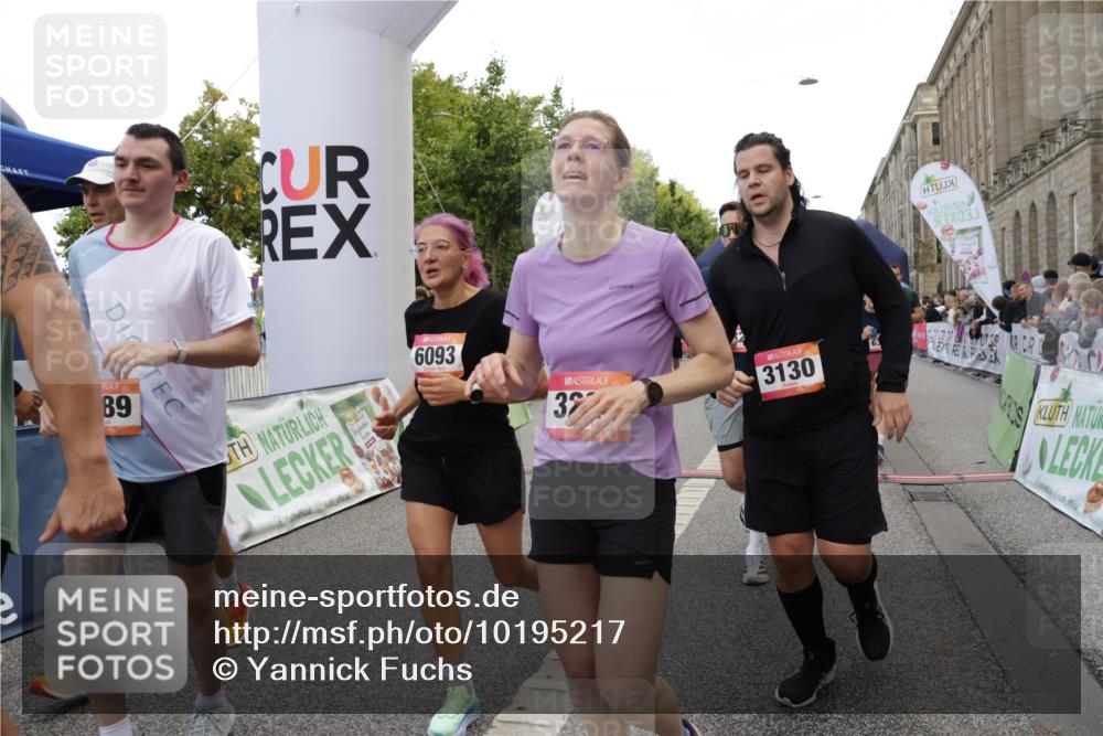 06.09.2026 - CURREX Alsterlauf Yannick Fuchs http://msf.ph/oto/10195217 06.09.2026 10:06:18 Ziel 2196, 2625, 2761, 2762, 2763, 2779, 3130, 3228, 3247, 3337, 3515, 3529, 3674, 3677, 3736, 3980, 4027, 4075, 4110, 4344, 4545, 4650, 4873, 5003, 5181, 5303, 5364, 5689, 6093, 6308, 6328, 6350, 6433 meine-sportfotos.de
