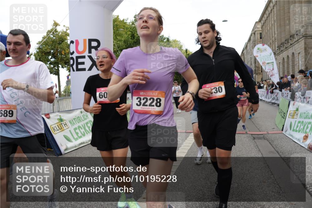 06.09.2026 - CURREX Alsterlauf Yannick Fuchs http://msf.ph/oto/10195228 06.09.2026 10:06:18 Ziel 2196, 2625, 2761, 2762, 2763, 2779, 3130, 3228, 3247, 3337, 3515, 3529, 3674, 3677, 3736, 3980, 4027, 4075, 4110, 4344, 4545, 4650, 4873, 5003, 5181, 5303, 5364, 5689, 6093, 6308, 6328, 6350, 6433 meine-sportfotos.de