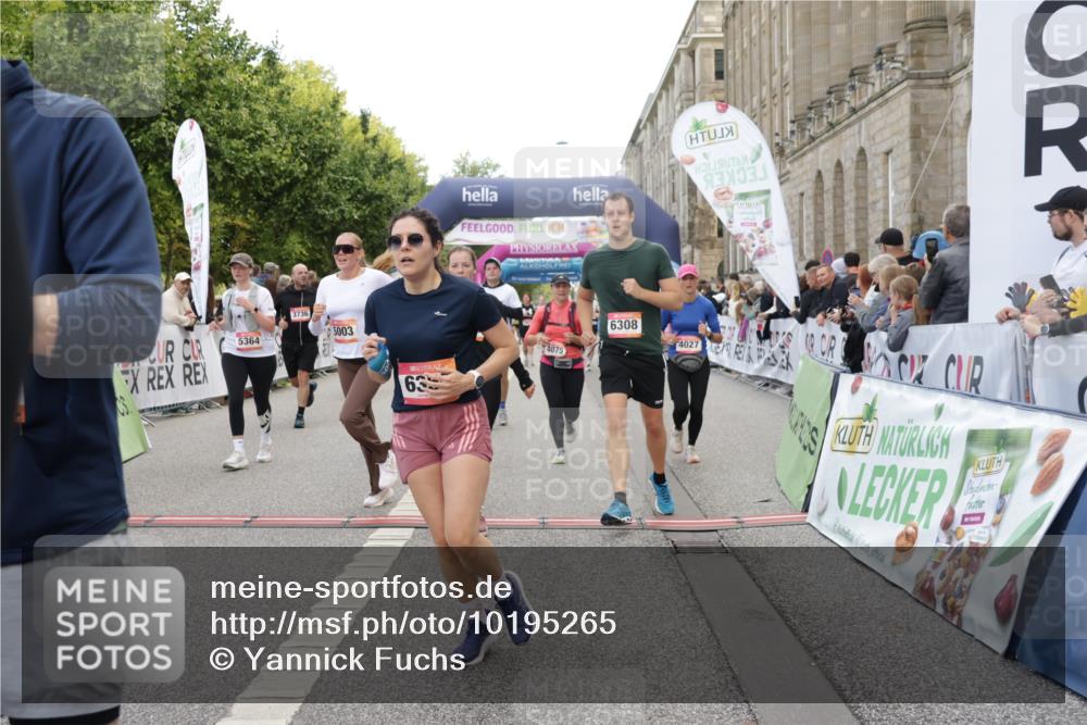 06.09.2026 - CURREX Alsterlauf Yannick Fuchs http://msf.ph/oto/10195265 06.09.2026 10:06:19 Ziel 2196, 2625, 2761, 2762, 2763, 2779, 3130, 3228, 3247, 3337, 3515, 3674, 3677, 3736, 3980, 4027, 4075, 4344, 4545, 4650, 4873, 5003, 5181, 5364, 5689, 6093, 6308, 6328, 6350 meine-sportfotos.de