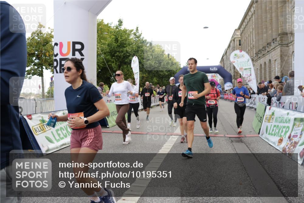 06.09.2026 - CURREX Alsterlauf Yannick Fuchs http://msf.ph/oto/10195351 06.09.2026 10:06:20 Ziel 2625, 2761, 2762, 2763, 2779, 3130, 3228, 3247, 3337, 3515, 3674, 3677, 3736, 3980, 4027, 4075, 4344, 4650, 4873, 5003, 5181, 5364, 5600, 5689, 6093, 6308, 6328, 6350 meine-sportfotos.de