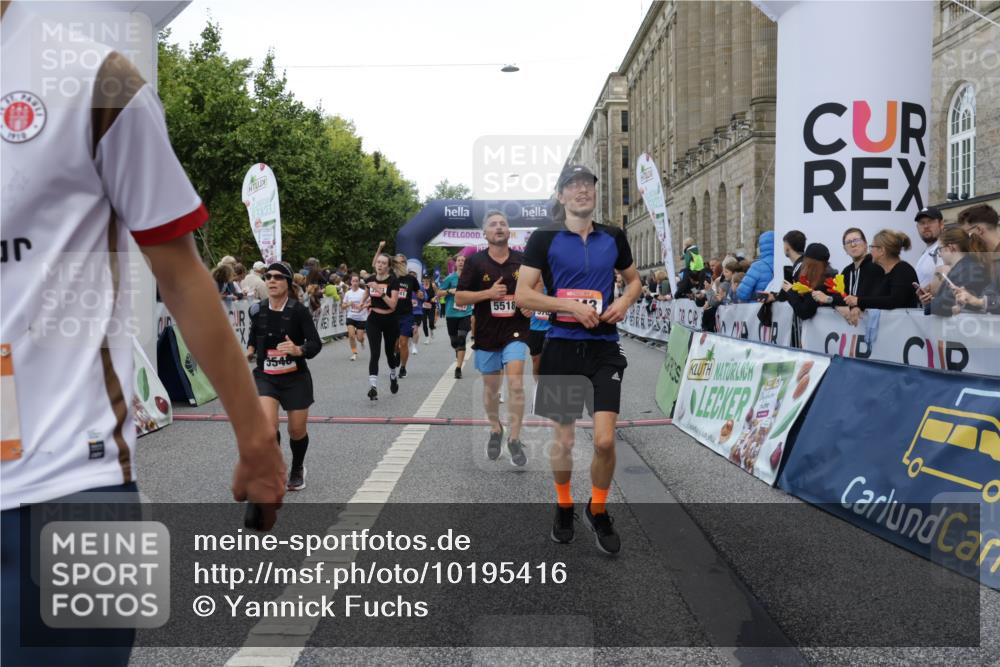 06.09.2026 - CURREX Alsterlauf Yannick Fuchs http://msf.ph/oto/10195416 06.09.2026 09:58:06 Ziel 2875, 2965, 3075, 3307, 3369, 3394, 3403, 3497, 3553, 3580, 3743, 3744, 3841, 3872, 3923, 4034, 4327, 4864, 5470, 5518, 5548, 5707, 6153, 6343, 8066, 8152, 8163, 8229, 8311 meine-sportfotos.de