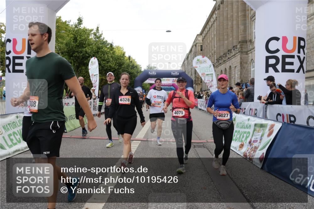 06.09.2026 - CURREX Alsterlauf Yannick Fuchs http://msf.ph/oto/10195426 06.09.2026 10:06:21 Ziel 2625, 2863, 3130, 3228, 3247, 3337, 3515, 3736, 3980, 4027, 4075, 4650, 4873, 5003, 5181, 5364, 5600, 5689, 6093, 6308, 6328, 6350, 8183 meine-sportfotos.de