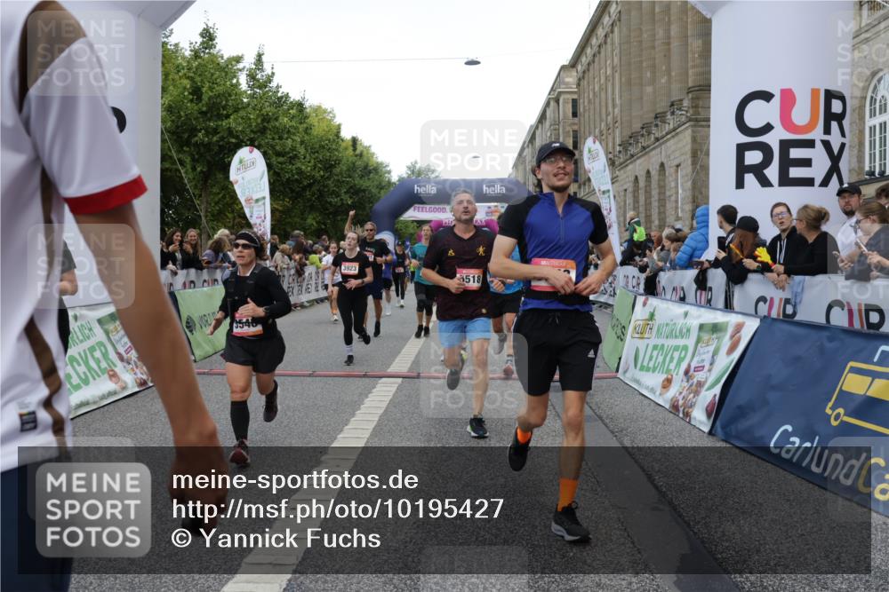 06.09.2026 - CURREX Alsterlauf Yannick Fuchs http://msf.ph/oto/10195427 06.09.2026 09:58:06 Ziel 2875, 2965, 3075, 3307, 3369, 3394, 3403, 3497, 3553, 3580, 3743, 3744, 3841, 3872, 3923, 4034, 4327, 4864, 5470, 5518, 5548, 5707, 6153, 6343, 8066, 8152, 8163, 8229, 8311 meine-sportfotos.de