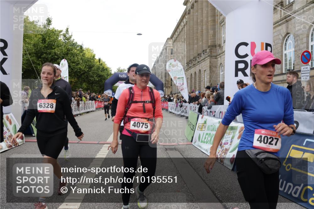 06.09.2026 - CURREX Alsterlauf Yannick Fuchs http://msf.ph/oto/10195551 06.09.2026 10:06:22 Ziel 2625, 2863, 3130, 3228, 3247, 3337, 3736, 3942, 3947, 3980, 4027, 4075, 4508, 4650, 4873, 5003, 5181, 5364, 5600, 5689, 6093, 6308, 6328, 6350, 8183 meine-sportfotos.de