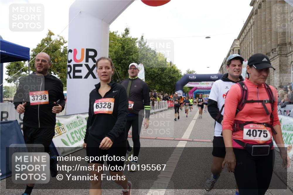 06.09.2026 - CURREX Alsterlauf Yannick Fuchs http://msf.ph/oto/10195567 06.09.2026 10:06:23 Ziel 2625, 2863, 3130, 3228, 3247, 3736, 3942, 3947, 4027, 4075, 4508, 4650, 4873, 5003, 5181, 5364, 5600, 5689, 6093, 6308, 6328, 6350, 8183 meine-sportfotos.de