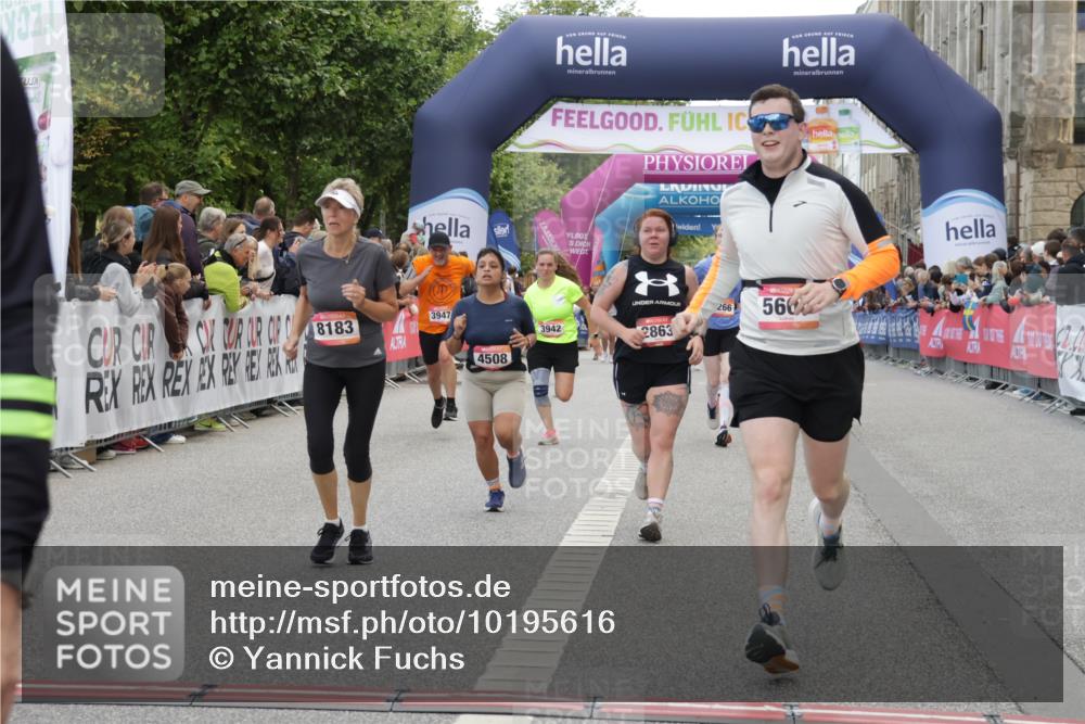 06.09.2026 - CURREX Alsterlauf Yannick Fuchs http://msf.ph/oto/10195616 06.09.2026 10:06:24 Ziel 2266, 2625, 2863, 3130, 3247, 3736, 3772, 3942, 3947, 4027, 4075, 4508, 4650, 4873, 5003, 5181, 5364, 5600, 6093, 6308, 6328, 6350, 8183 meine-sportfotos.de
