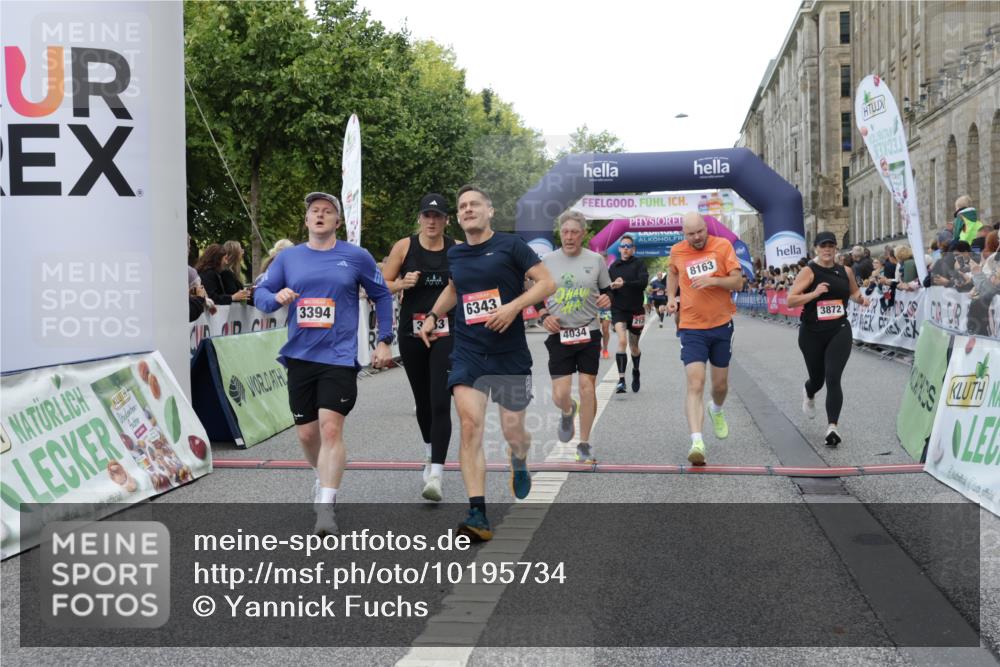 06.09.2026 - CURREX Alsterlauf Yannick Fuchs http://msf.ph/oto/10195734 06.09.2026 09:58:11 Ziel 3394, 3497, 3553, 3580, 3743, 3841, 3872, 3923, 4034, 4327, 4864, 5518, 5548, 5707, 5986, 6227, 6343, 6409, 8066, 8163 meine-sportfotos.de