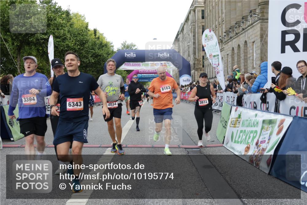 06.09.2026 - CURREX Alsterlauf Yannick Fuchs http://msf.ph/oto/10195774 06.09.2026 09:58:11 Ziel 3394, 3497, 3553, 3580, 3743, 3841, 3872, 3923, 4034, 4327, 4864, 5518, 5548, 5707, 5986, 6227, 6343, 6409, 8066, 8163 meine-sportfotos.de