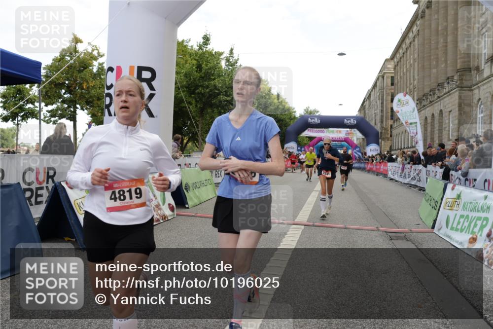06.09.2026 - CURREX Alsterlauf Yannick Fuchs http://msf.ph/oto/10196025 06.09.2026 10:06:31 Ziel 2266, 2541, 2863, 3772, 3942, 3947, 4508, 4819, 5600, 6085, 6464, 8183 meine-sportfotos.de