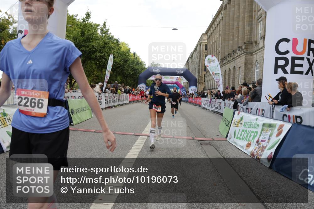 06.09.2026 - CURREX Alsterlauf Yannick Fuchs http://msf.ph/oto/10196073 06.09.2026 10:06:31 Ziel 2266, 2541, 2863, 3772, 3942, 3947, 4508, 4819, 5600, 6085, 6464, 8183 meine-sportfotos.de